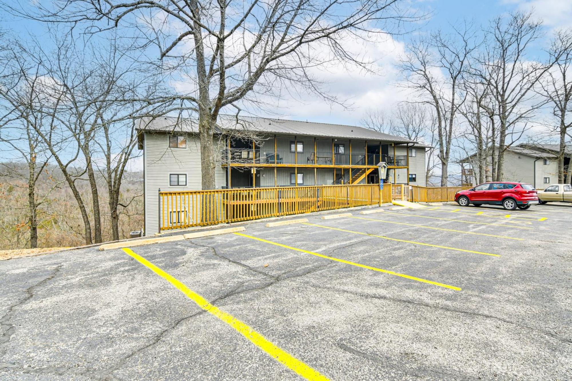 Inviting Branson West Condo With Pool Access Exteriér fotografie