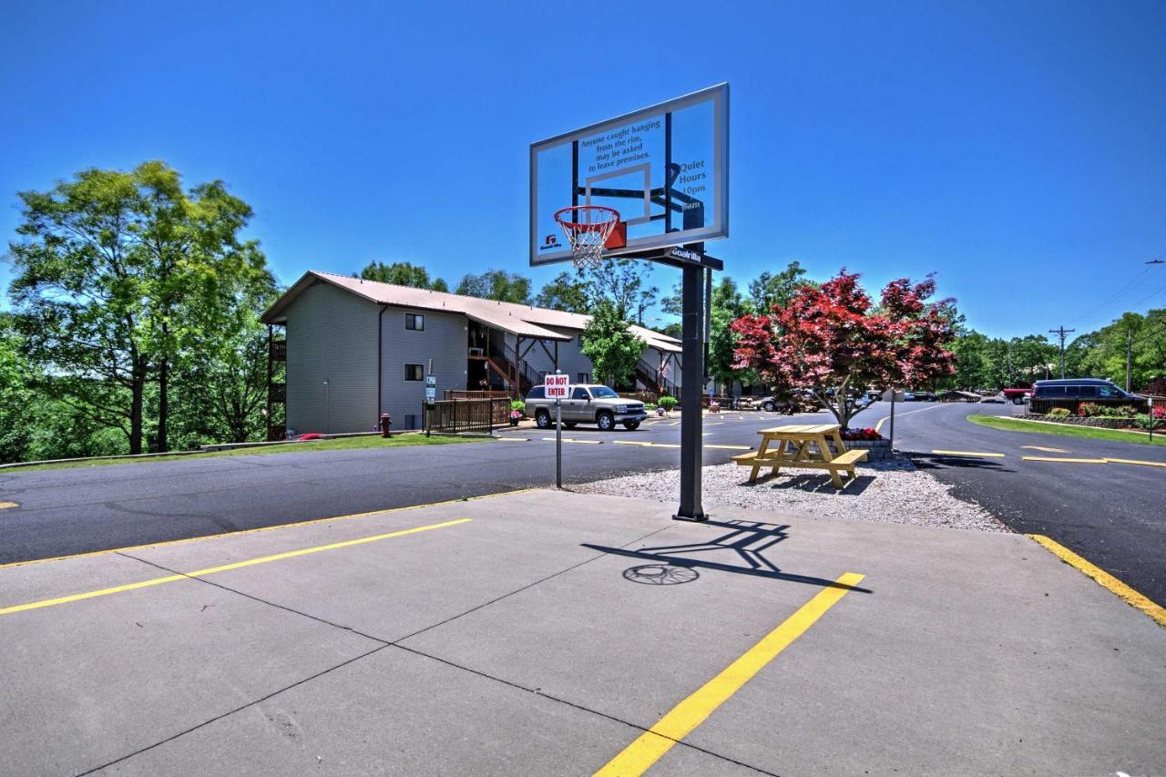 Inviting Branson West Condo With Pool Access Exteriér fotografie