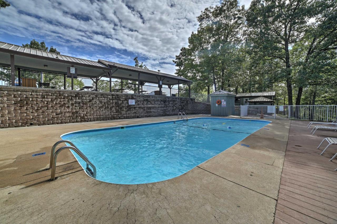 Inviting Branson West Condo With Pool Access Exteriér fotografie